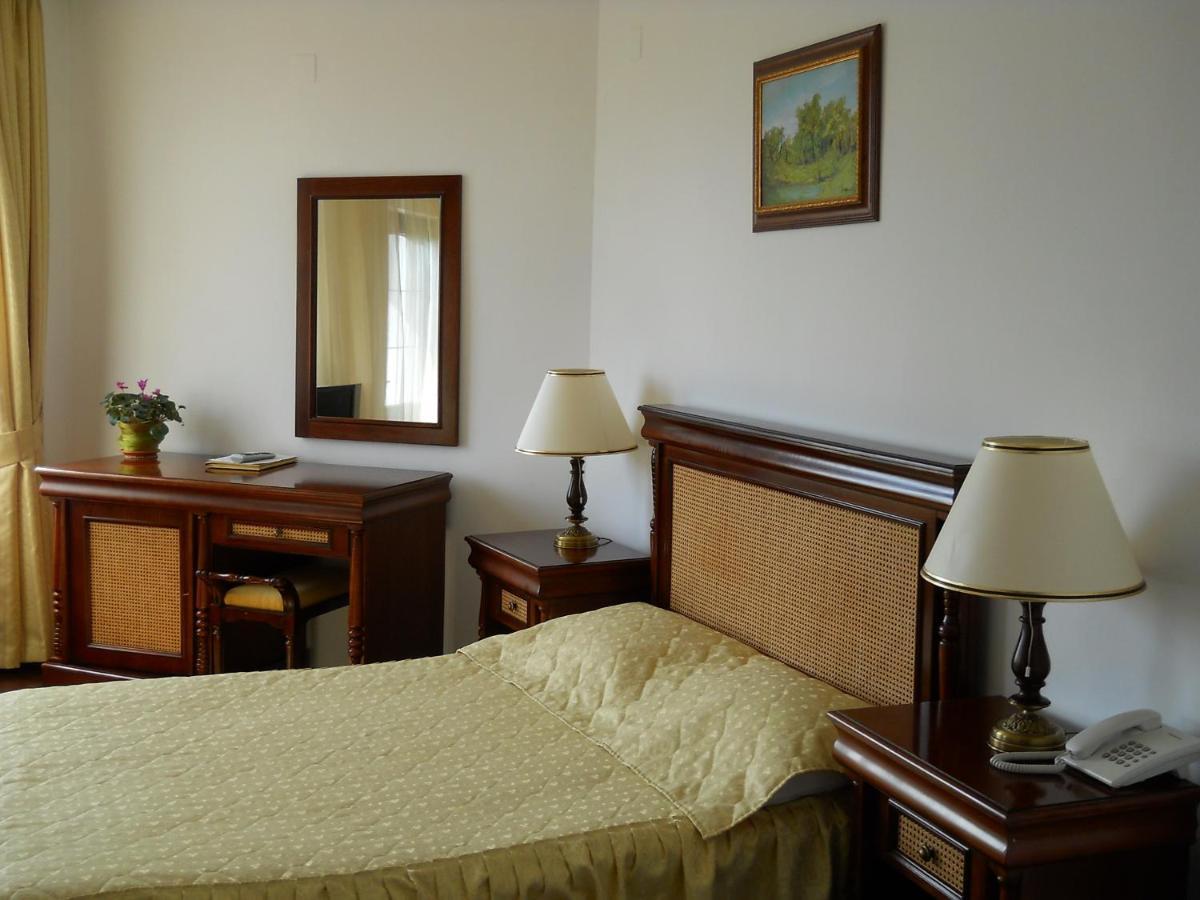 Casa Domneasca Hotel Curtea De Arges Room photo
